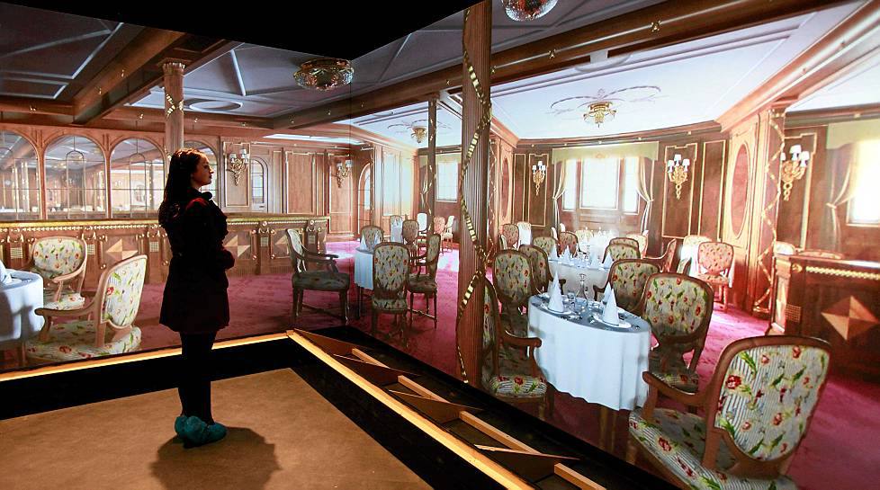 titanicin ruokailusalin j&auml;ljitelm&auml; (museo)