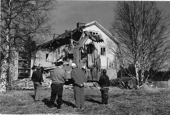 Terveystalon-purkua-2000